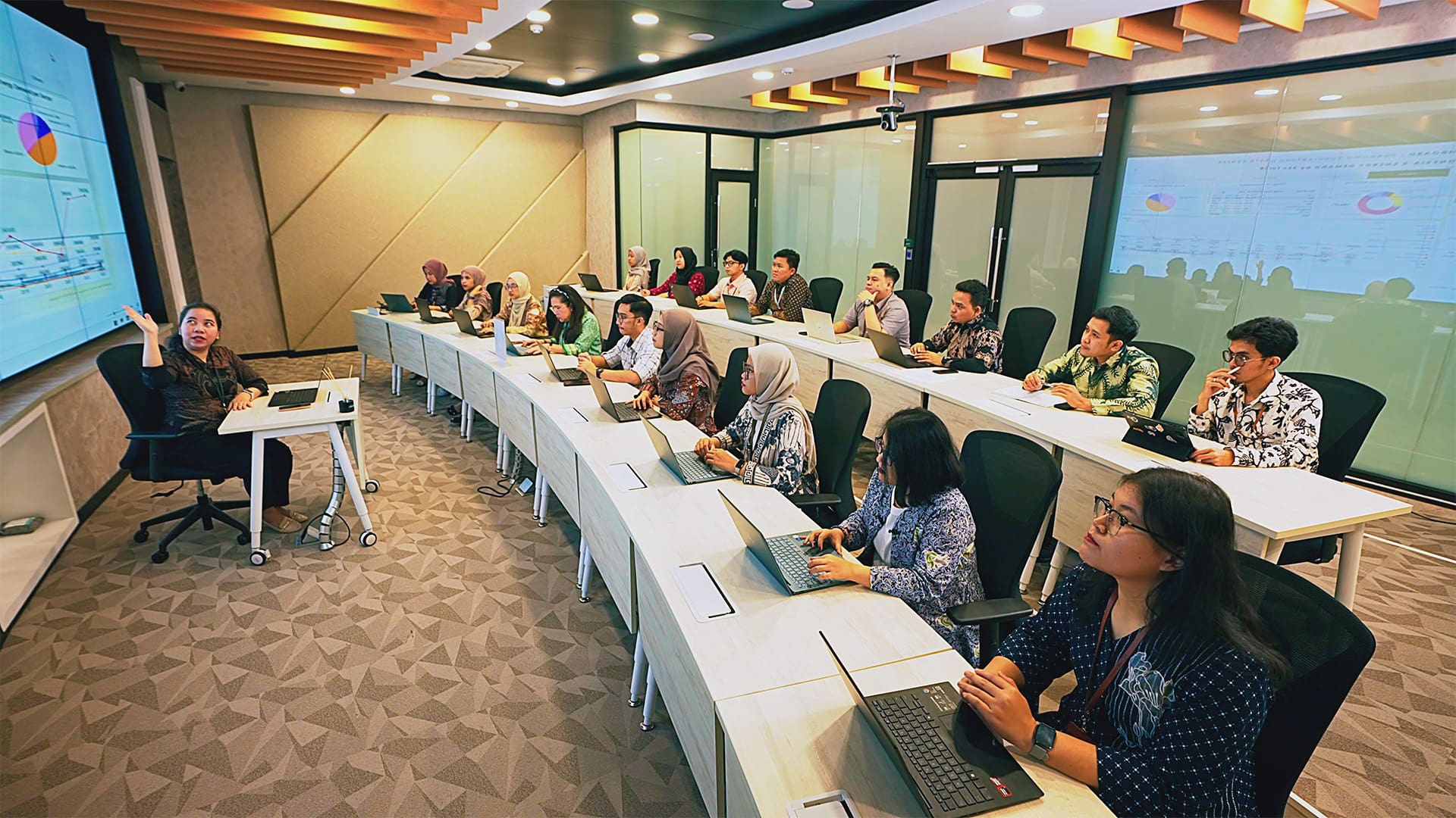 Video Safety Induction Perusahaan Tambang